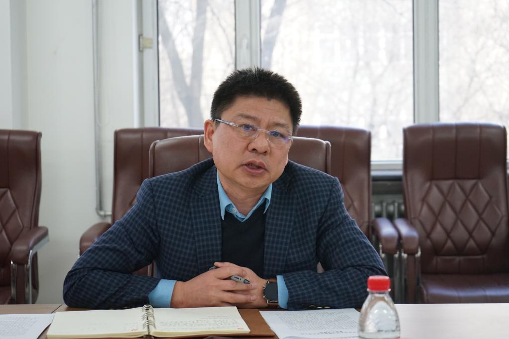 经理房俊龙领学